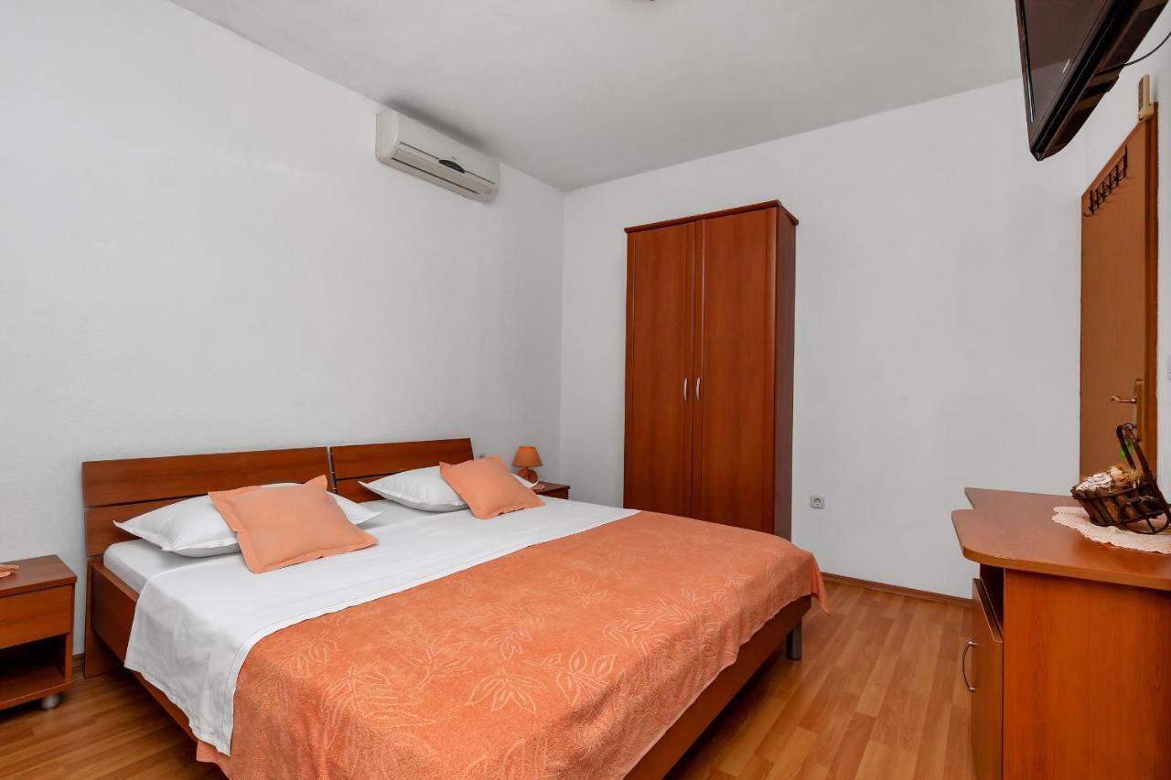 Dado A6 Apartments Igrane Exterior photo