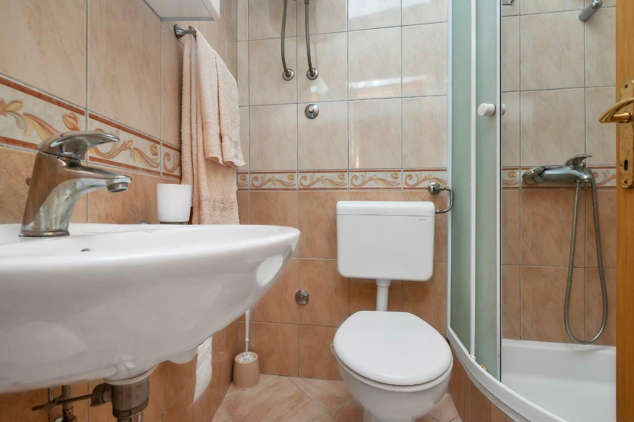 Dado A6 Apartments Igrane Exterior photo